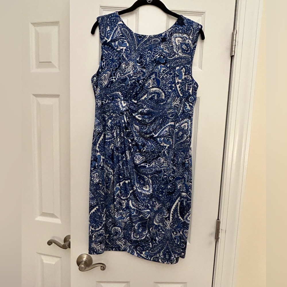 Women’s dress